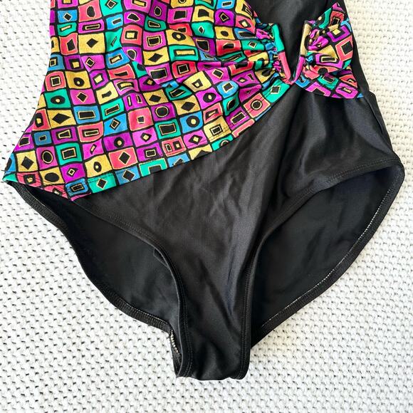 Oscar De La Renta Vintage Multicolored Geo Square Faux Wrap One Piece Swimsuit - Picture 3 of 10